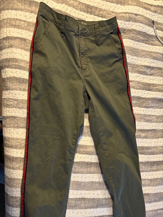 Universal Thread Pants - Olive Universal Thread Mid Rise Girlfriend Crop pants with side stripes